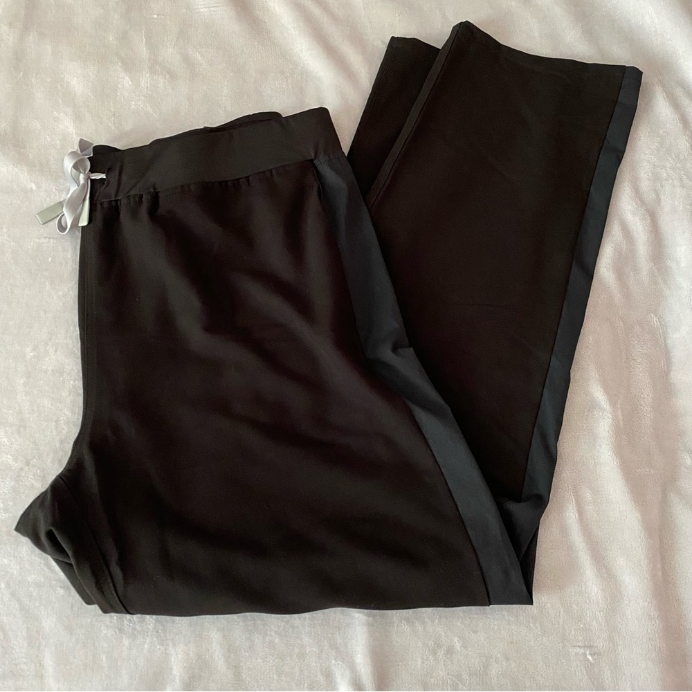 Figs Livingston two tone scrub pants